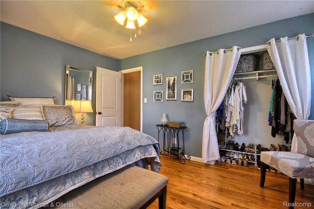 9881 Reeck Road Allen Park, MI 48101 - Photo 15 of 29 Master_Bedroom_2nd_View.jpg