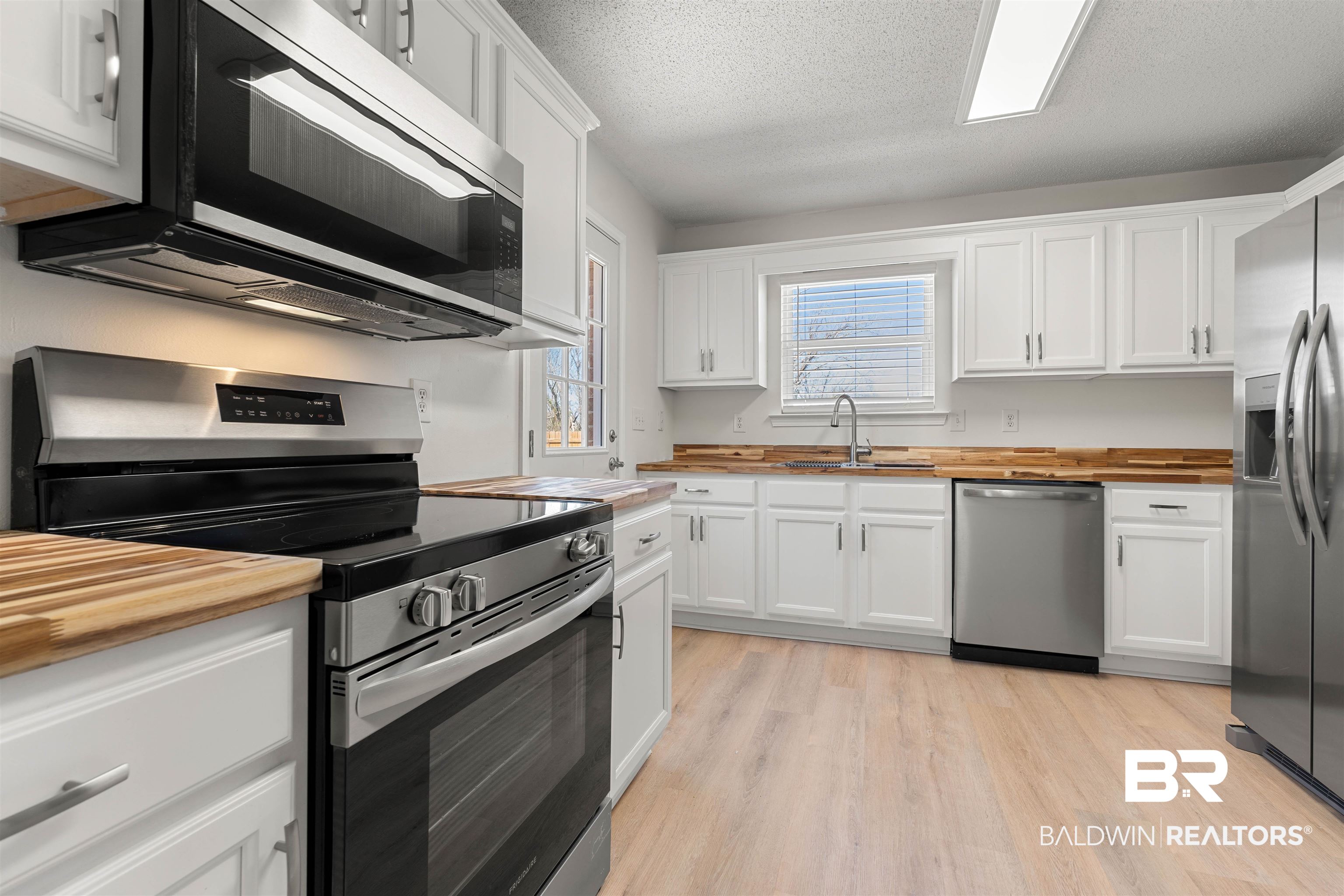 1592 Abbey Loop Foley, AL 36535 - Photo 8 of 25