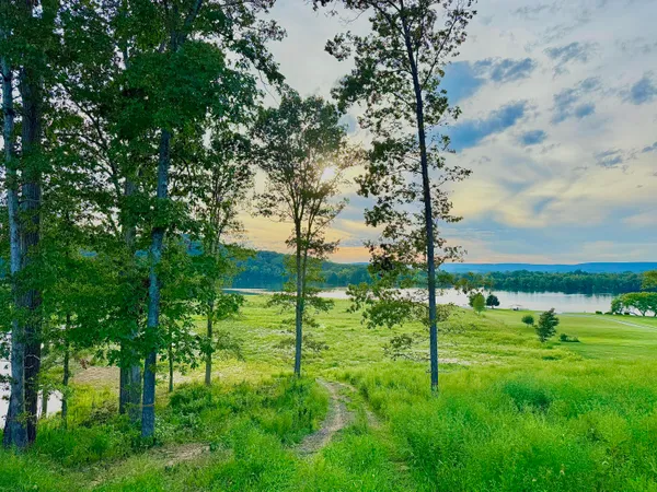 $1,100,000 | 1276 Holly Glen Road, Decatur, TN 37322
