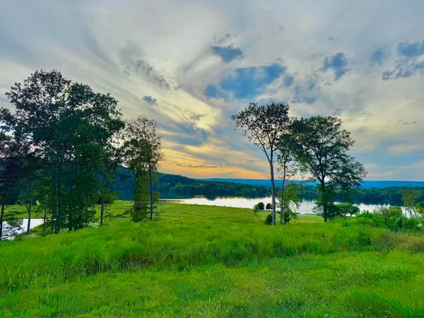 $1,100,000 | 1276 Holly Glen Road, Decatur, TN 37322