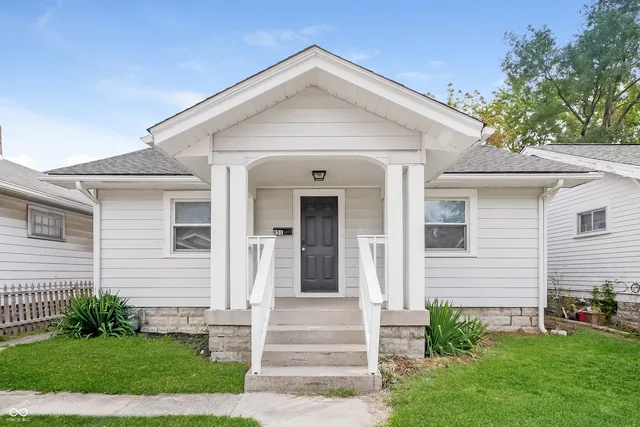 $1,000 | 951 North Kealing Avenue, Indianapolis, IN 46201