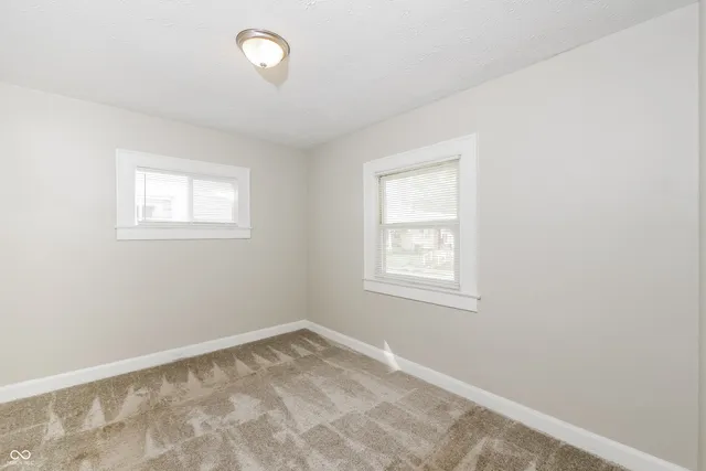 $1,000 | 951 North Kealing Avenue, Indianapolis, IN 46201