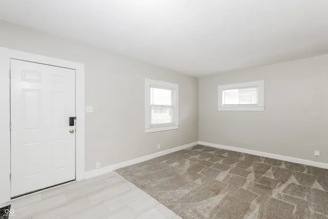 $1,000 | 951 North Kealing Avenue, Indianapolis, IN 46201