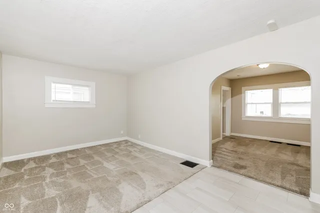 $1,000 | 951 North Kealing Avenue, Indianapolis, IN 46201