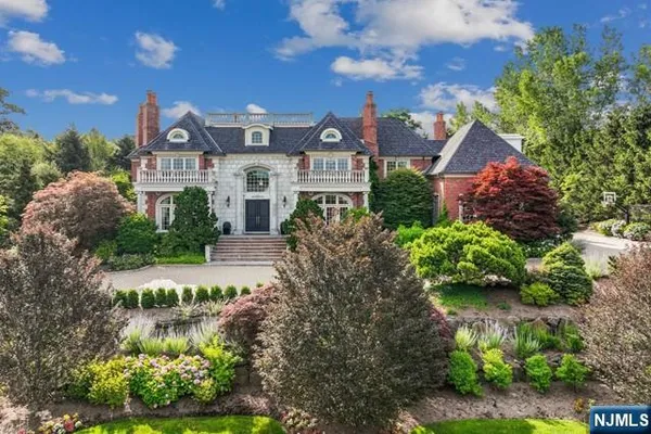 $5,500,000 | 116 Truman Drive, Cresskill, NJ 07626