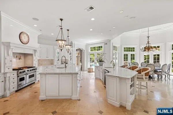 $5,500,000 | 116 Truman Drive, Cresskill, NJ 07626