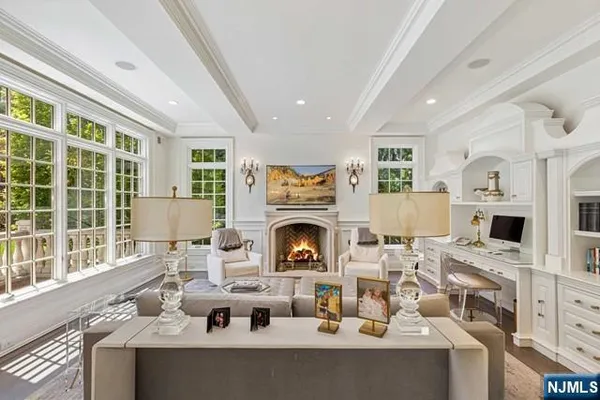 $5,500,000 | 116 Truman Drive, Cresskill, NJ 07626