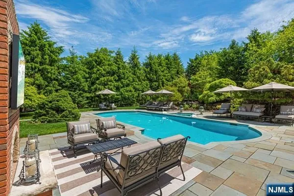 $5,500,000 | 116 Truman Drive, Cresskill, NJ 07626