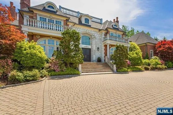$5,500,000 | 116 Truman Drive, Cresskill, NJ 07626