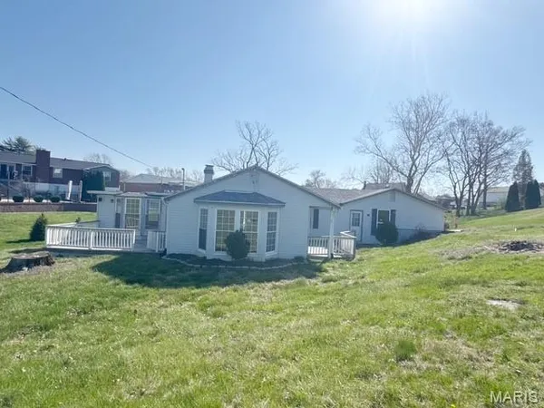 $189,900 | 6434 Christopher Drive, St. Louis, MO 63129