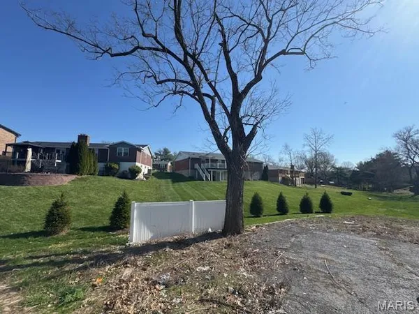 $189,900 | 6434 Christopher Drive, St. Louis, MO 63129