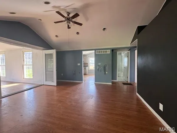 $189,900 | 6434 Christopher Drive, St. Louis, MO 63129