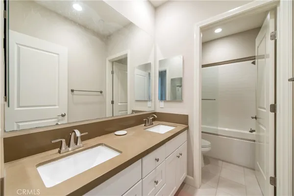 $4,650 | 135 Okra, Irvine, CA 92618