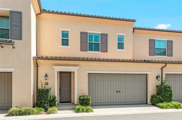 $4,650 | 135 Okra, Irvine, CA 92618