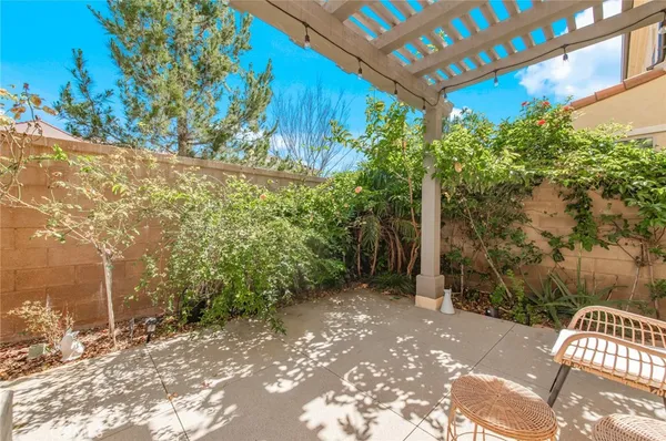 $4,650 | 135 Okra, Irvine, CA 92618