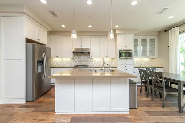 $4,650 | 135 Okra, Irvine, CA 92618