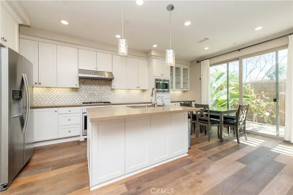 $4,650 | 135 Okra, Irvine, CA 92618