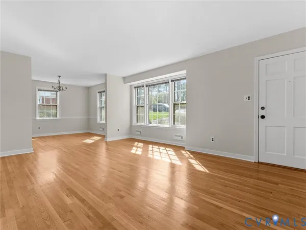 $375,000 | 1904 Windsordale Drive, Henrico, VA 23229