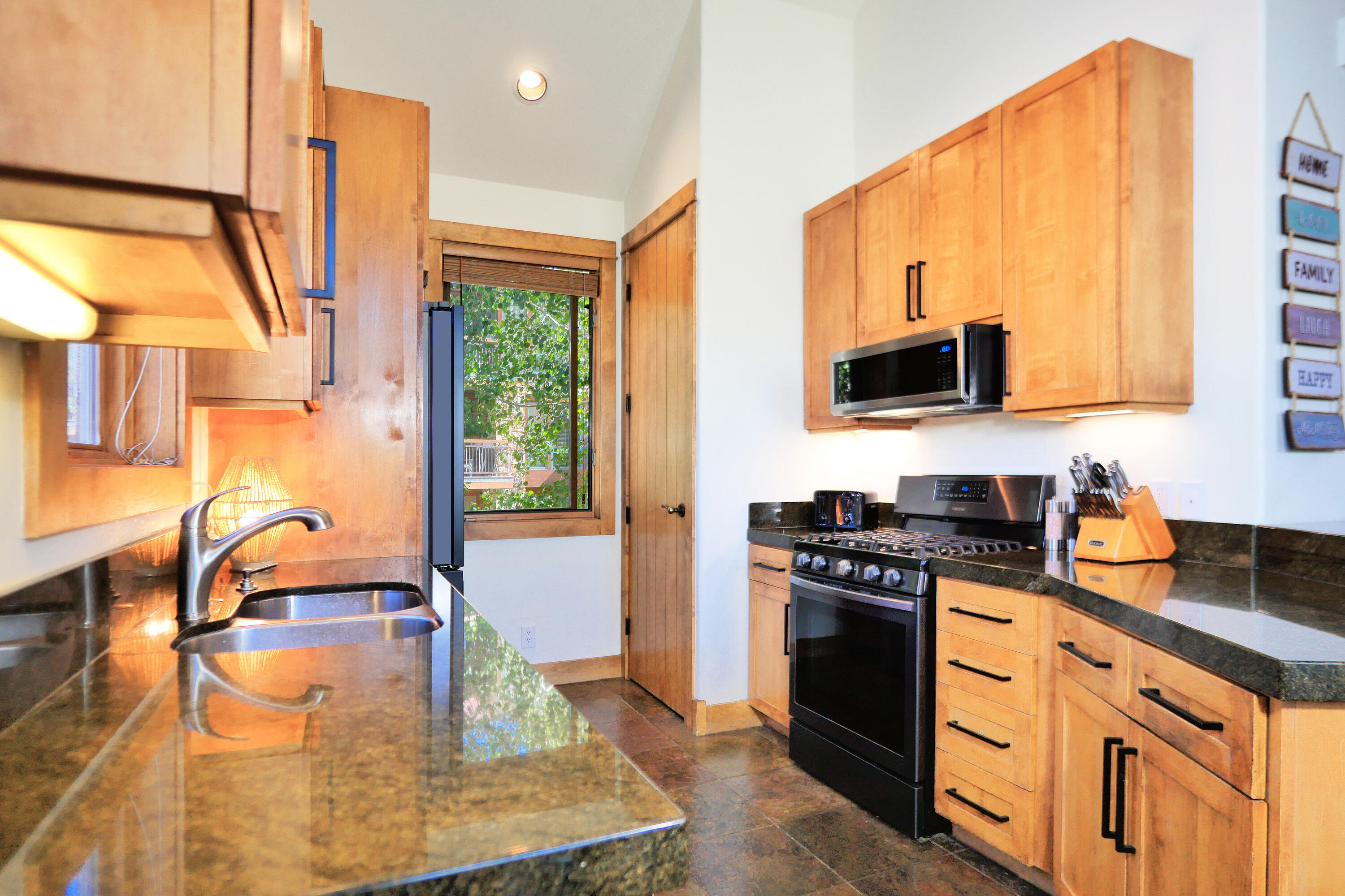 402 Adams Ranch Road, Unit D Mountain Village, CO 81435 - Photo 15 of 45 P1401854x