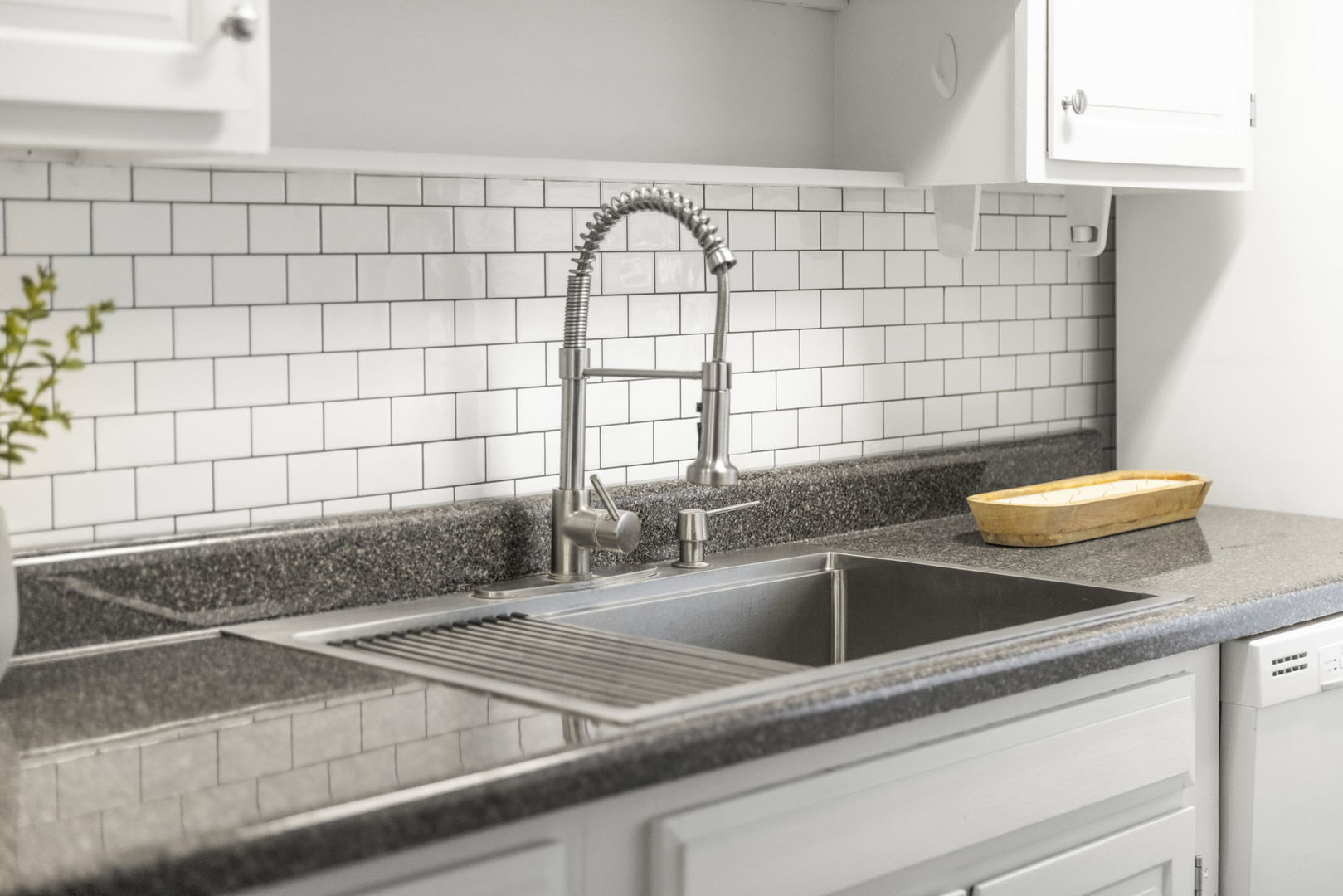 698 Circle Drive Roselle, IL 60172 - Photo 11 of 31 a view of a sink and window