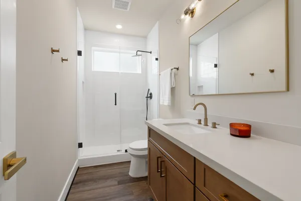 $618,000 | 1138 West 16th Street, Houston, TX 77008