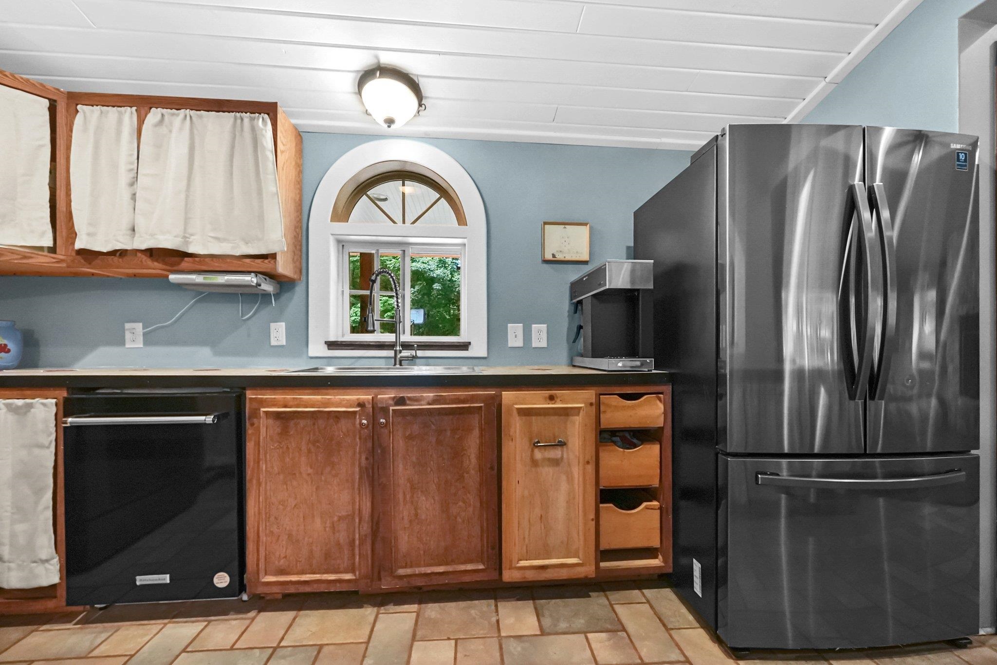 3024 Cooper Road Beulah, MI 49617 - Photo 11 of 36 1924813-2d44aca1-06e1-415b-8231-2add118fc343.JPG
