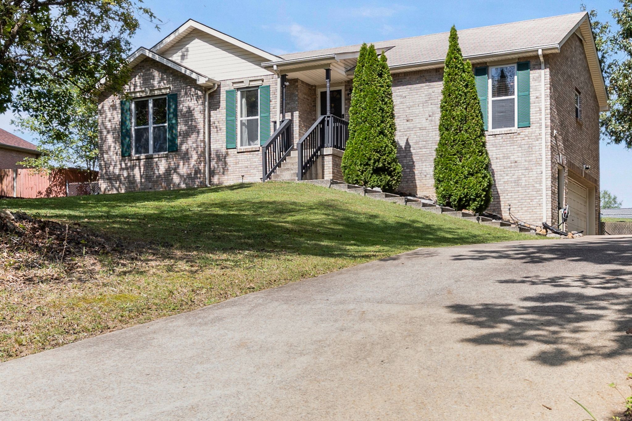 475 Wooten Road Clarksville, TN 37042 - Photo 1 of 29 Gallery Image 1