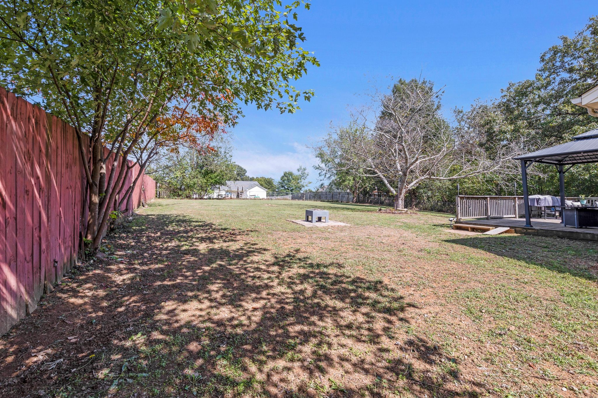 475 Wooten Road Clarksville, TN 37042 - Photo 28 of 29 Side of yard with firepit looking towards back.