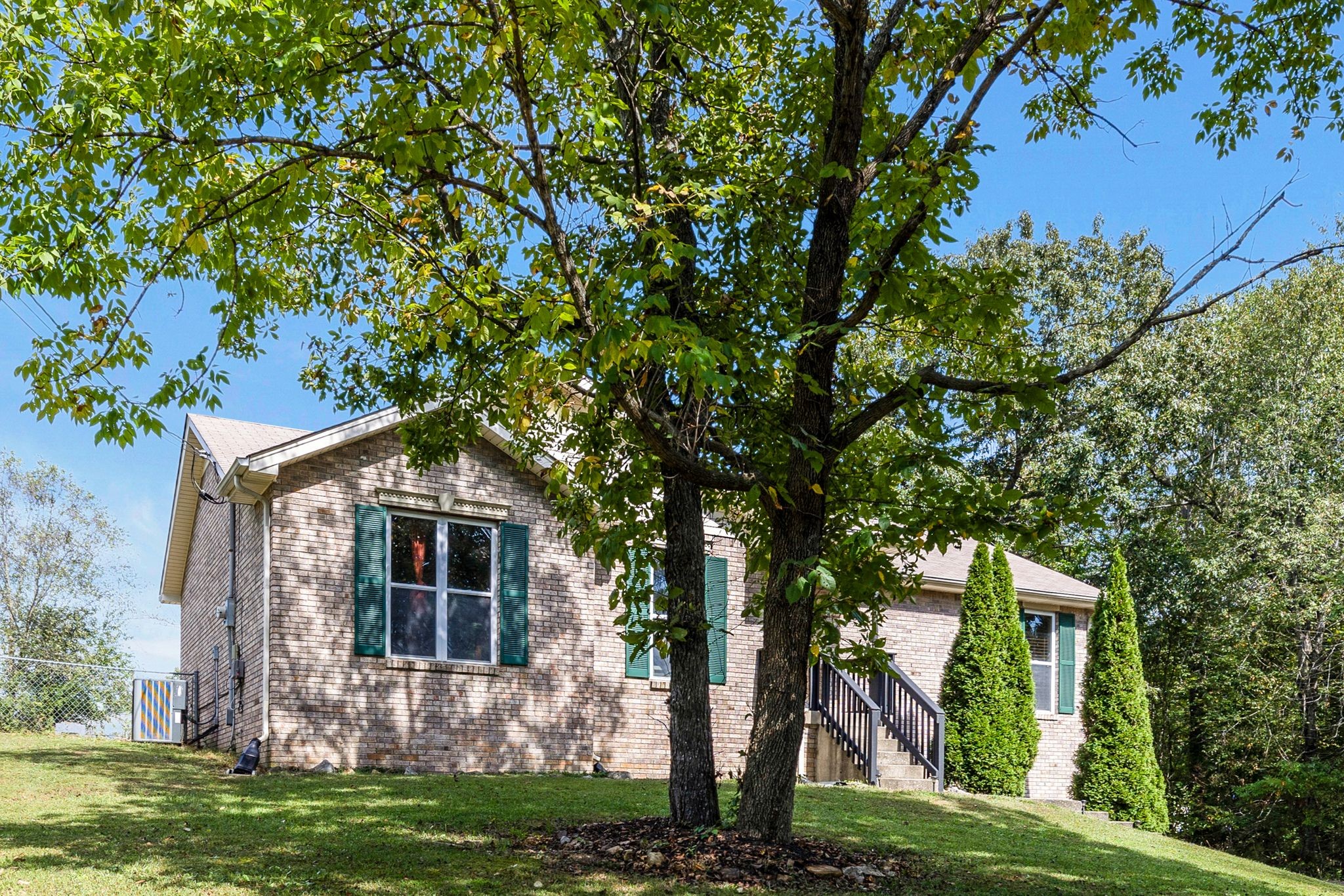 475 Wooten Road Clarksville, TN 37042 - Photo 3 of 29 Gallery Image 3