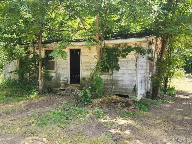 $19,900 | 632 Houston Drive, Bismarck, MO 63624