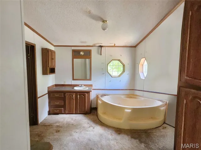 $19,900 | 632 Houston Drive, Bismarck, MO 63624