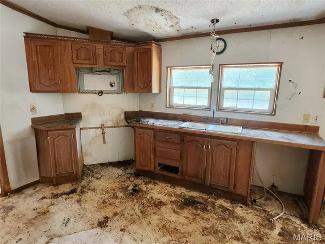 $19,900 | 632 Houston Drive, Bismarck, MO 63624