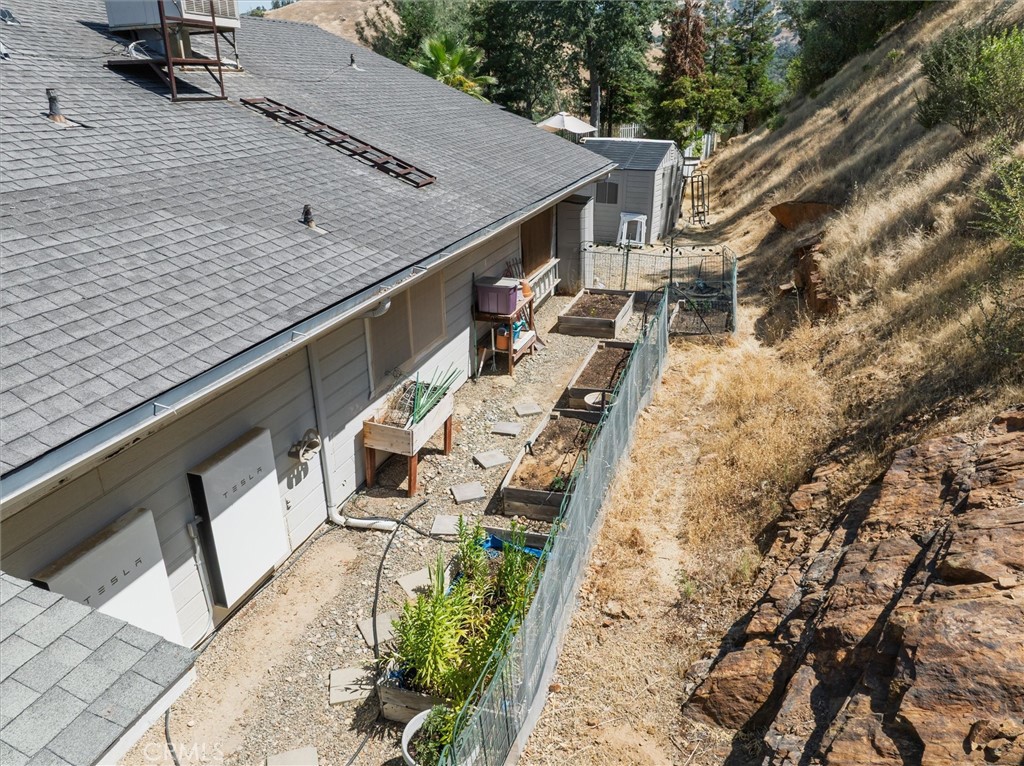 46455 Konklin Road Coarsegold, CA 93614 - Photo 41 of 46 a view of balcony with furniture