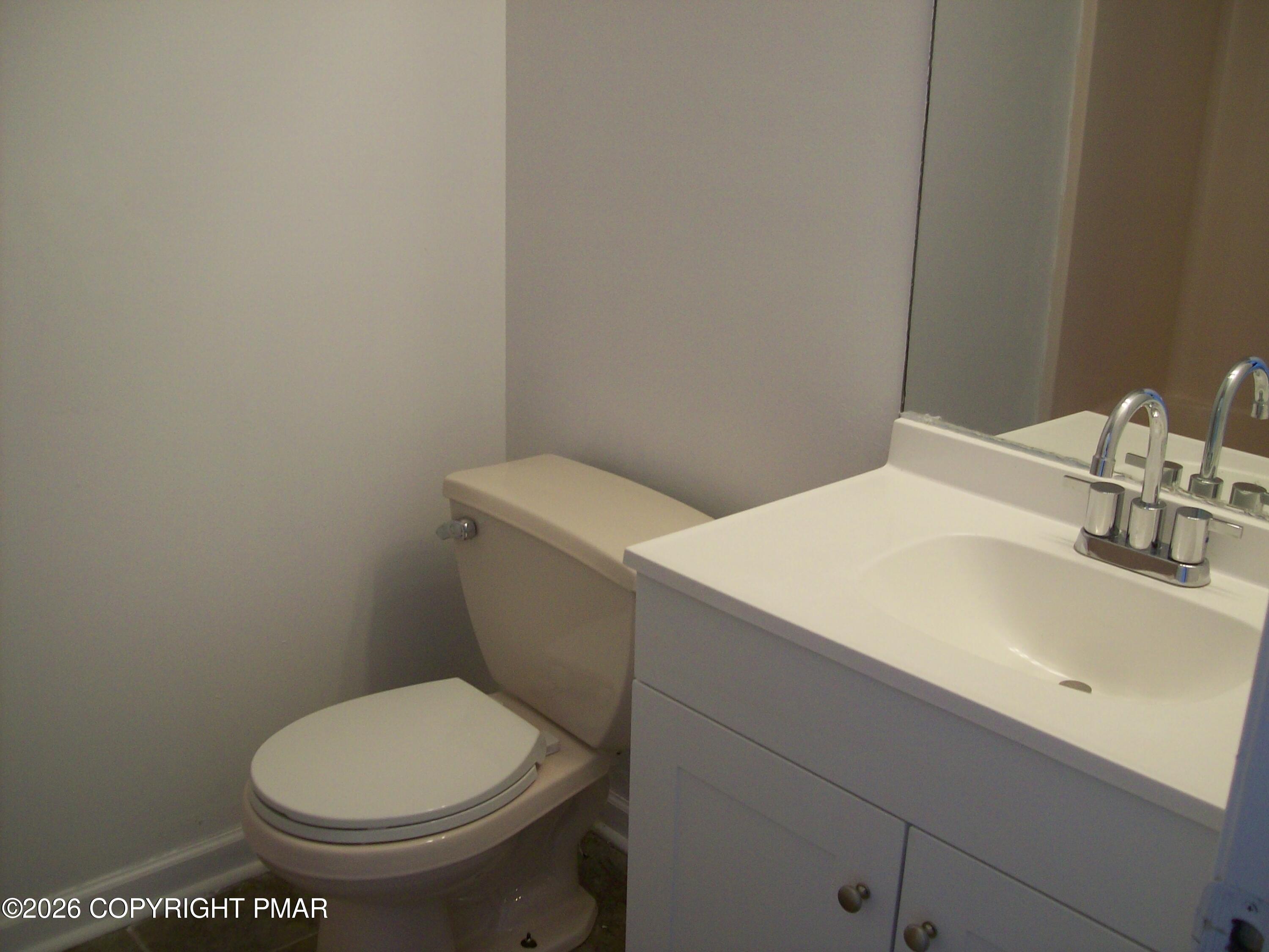 128 Bull Run Long Pond, PA 18334 - Photo 12 of 30 main full bath