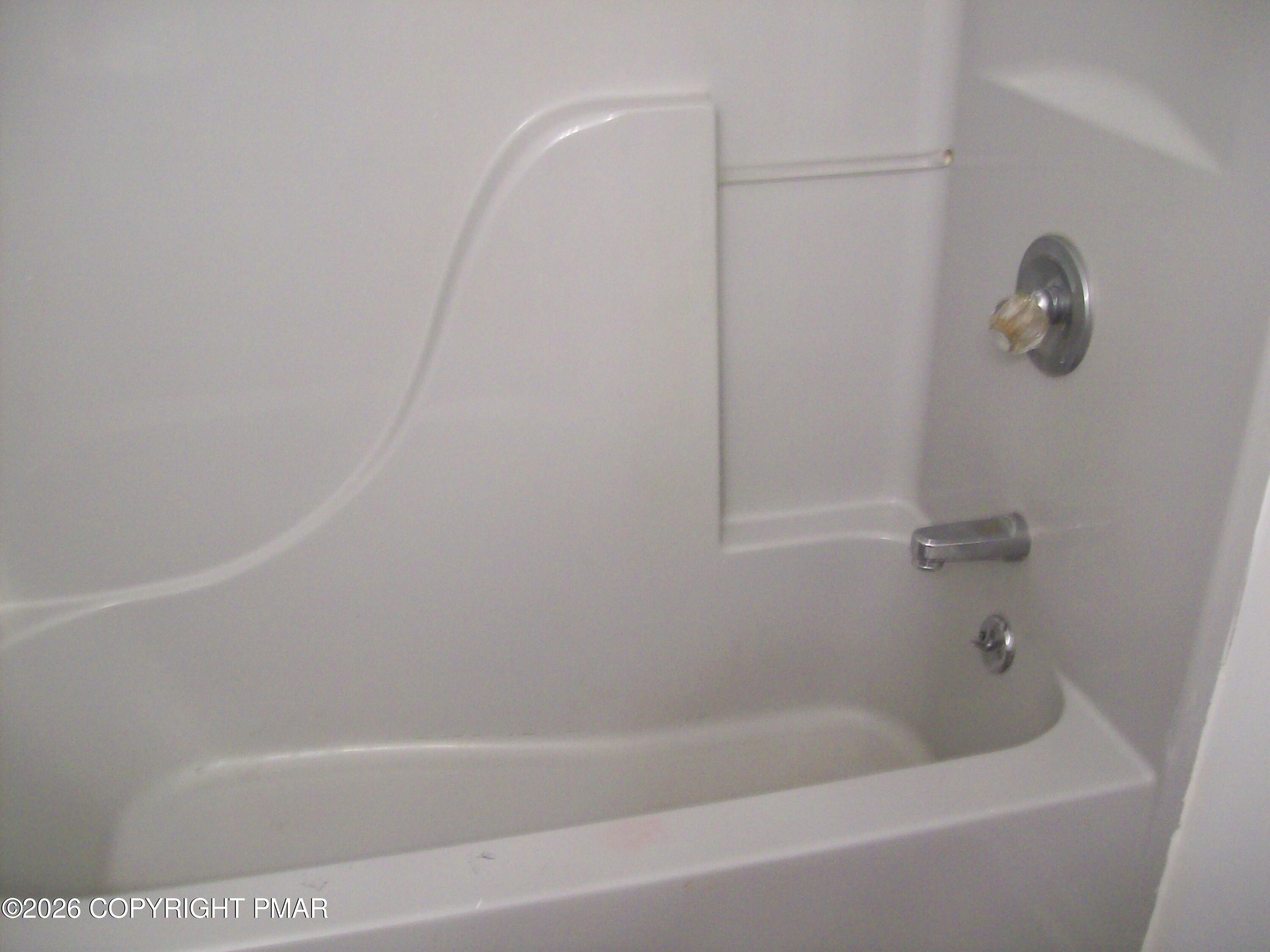 128 Bull Run Long Pond, PA 18334 - Photo 23 of 30 bath 3