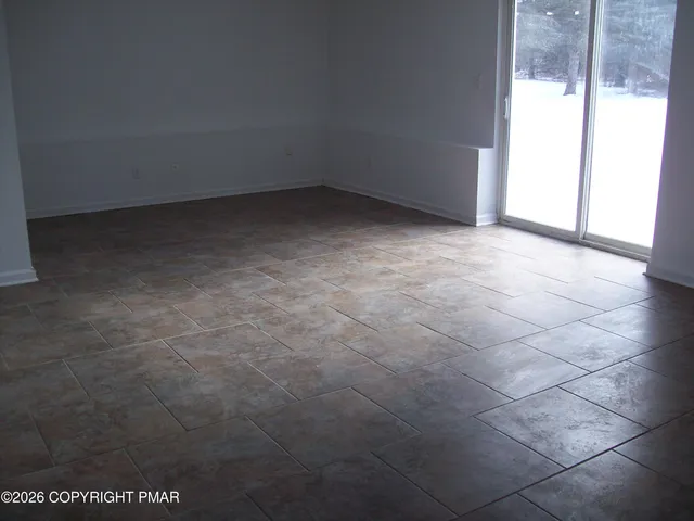 $2,600 | 128 Bull Run, Long Pond, PA 18334