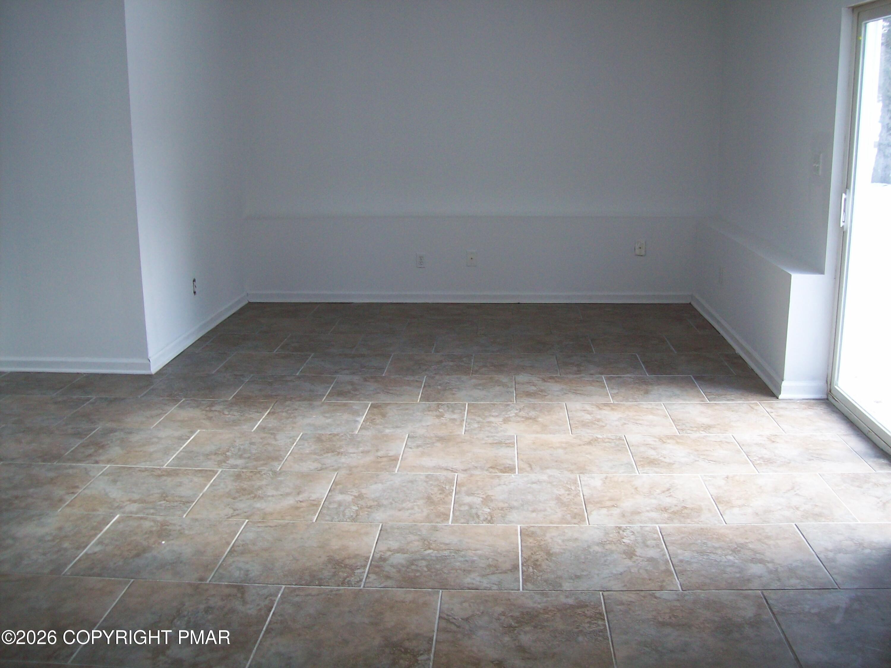 128 Bull Run Long Pond, PA 18334 - Photo 25 of 30 Family room