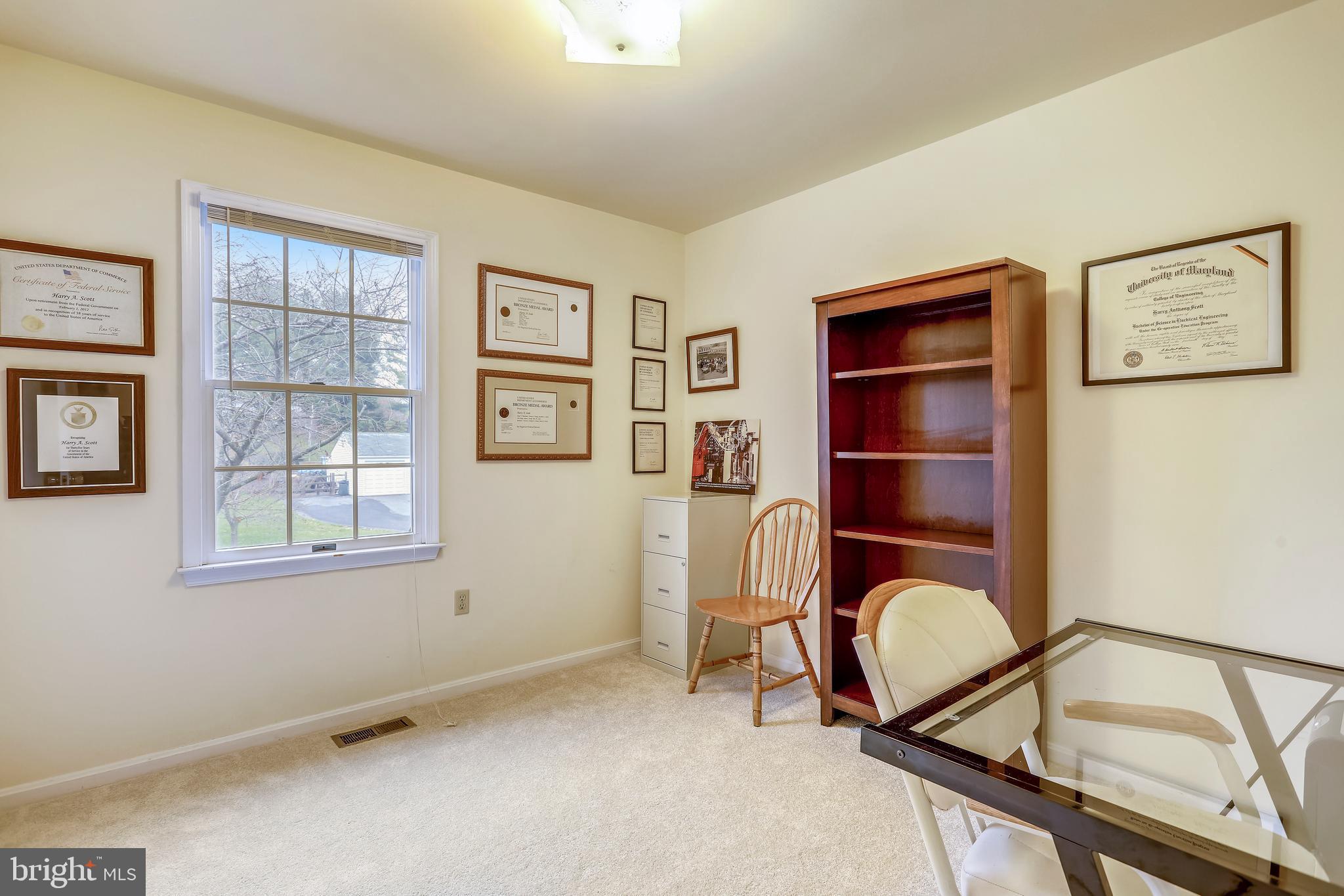 10424 Carlyn Ridge Road Damascus, MD 20872 - Photo 13 of 45 Bedroom 2 currently used as office