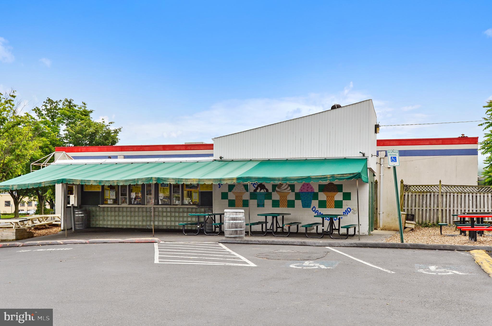 10424 Carlyn Ridge Road Damascus, MD 20872 - Photo 36 of 45 Popular ice cream stand for a frozen treat!