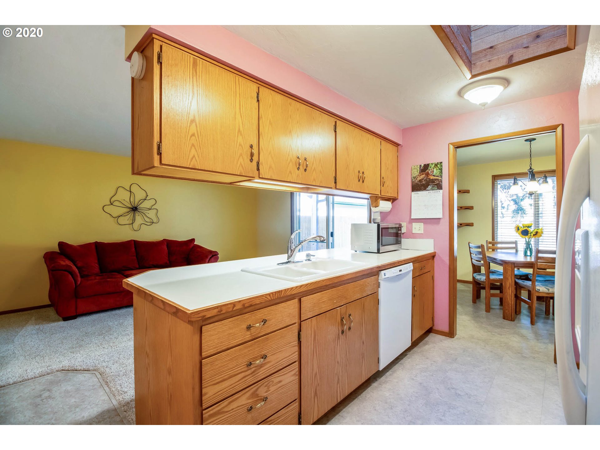 387 65th Street Springfield, OR 97478 - Photo 13 of 30