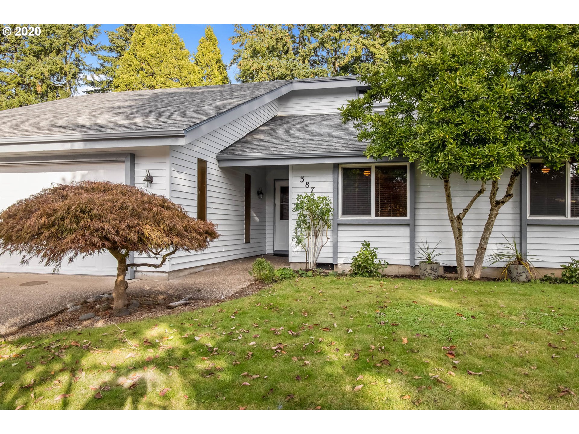 387 65th Street Springfield, OR 97478 - Photo 4 of 30