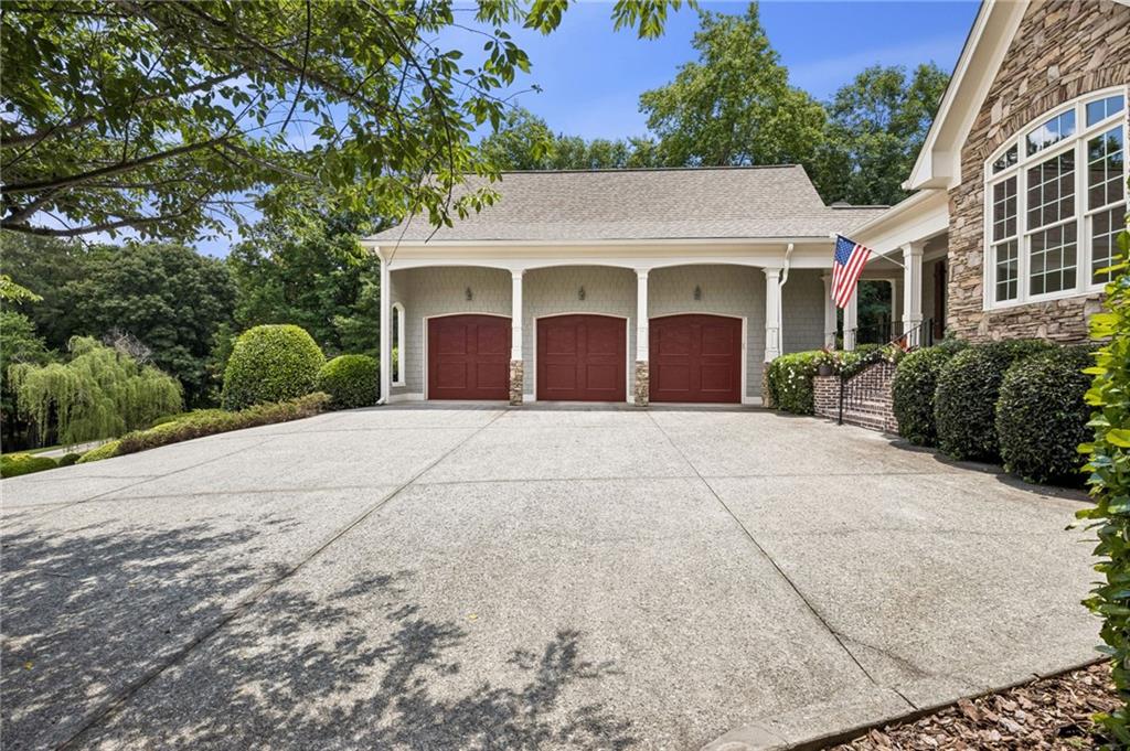 1978 Forest View Way Braselton, GA 30517 - Photo 2 of 83