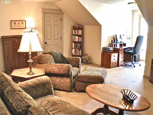 18888 Elder Road Oregon City, OR 97045 - Photo 13 of 16 Bonus Room