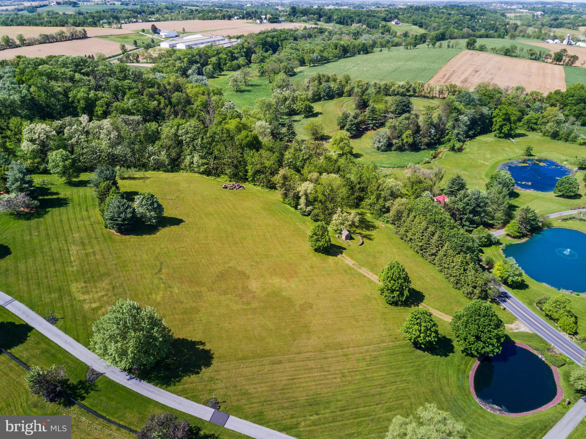 3571 Meadow View Road Manheim, PA 17545 - Photo 4 of 11 a view of a garden