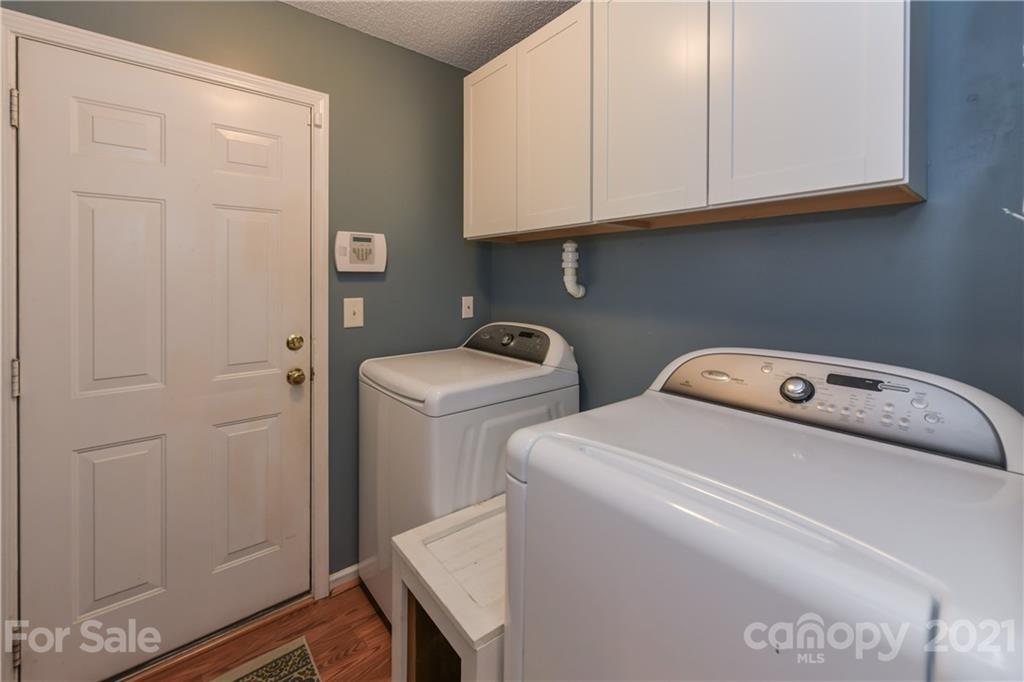 520 Red Oak Court Tega Cay, SC 29708 - Photo 13 of 28 Gallery Image 13