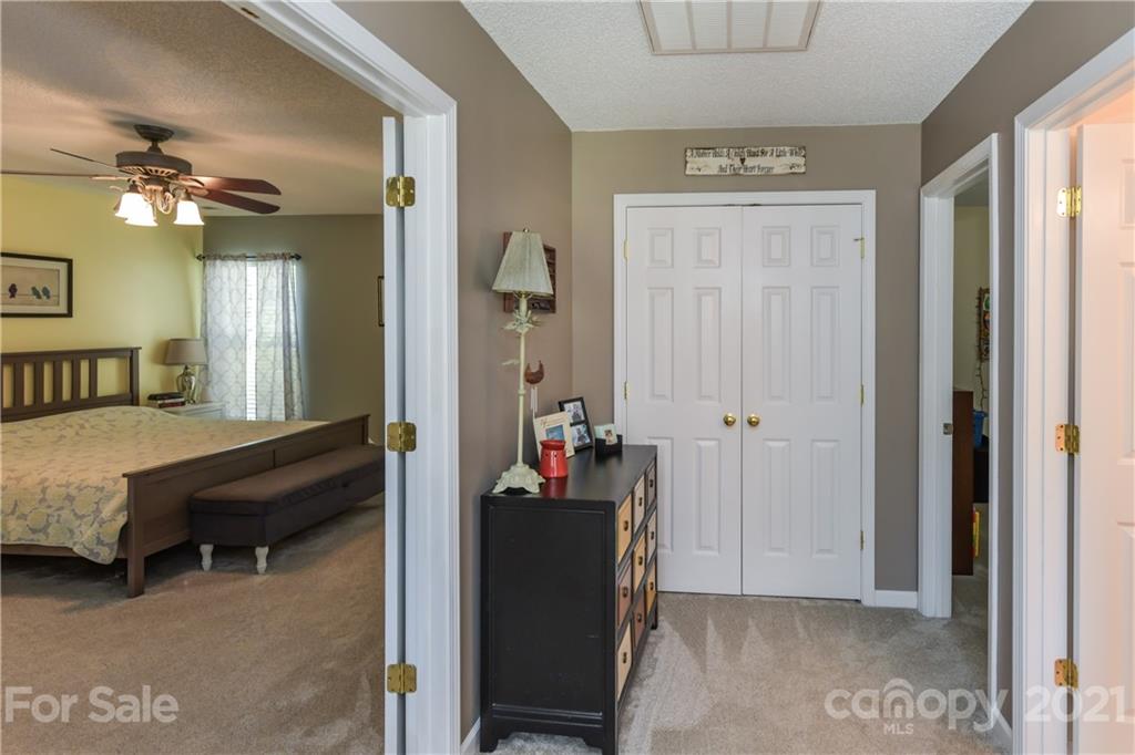 520 Red Oak Court Tega Cay, SC 29708 - Photo 25 of 28 Gallery Image 25