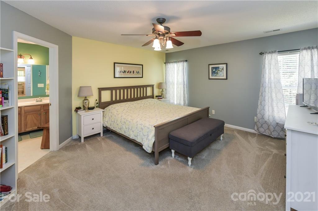 520 Red Oak Court Tega Cay, SC 29708 - Photo 26 of 28 Gallery Image 26
