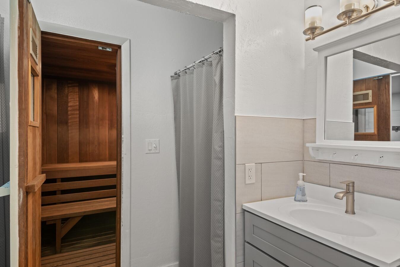 400 North Surf Road, Unit 305 Hollywood, FL 33019 - Photo 23 of 41 Amenites