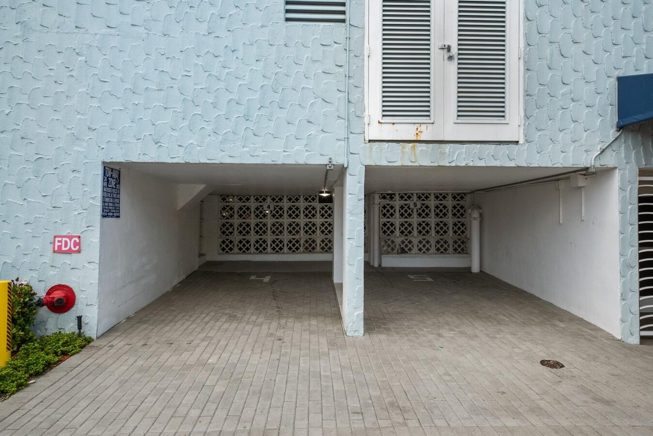 400 North Surf Road, Unit 305 Hollywood, FL 33019 - Photo 28 of 41 Parking Space