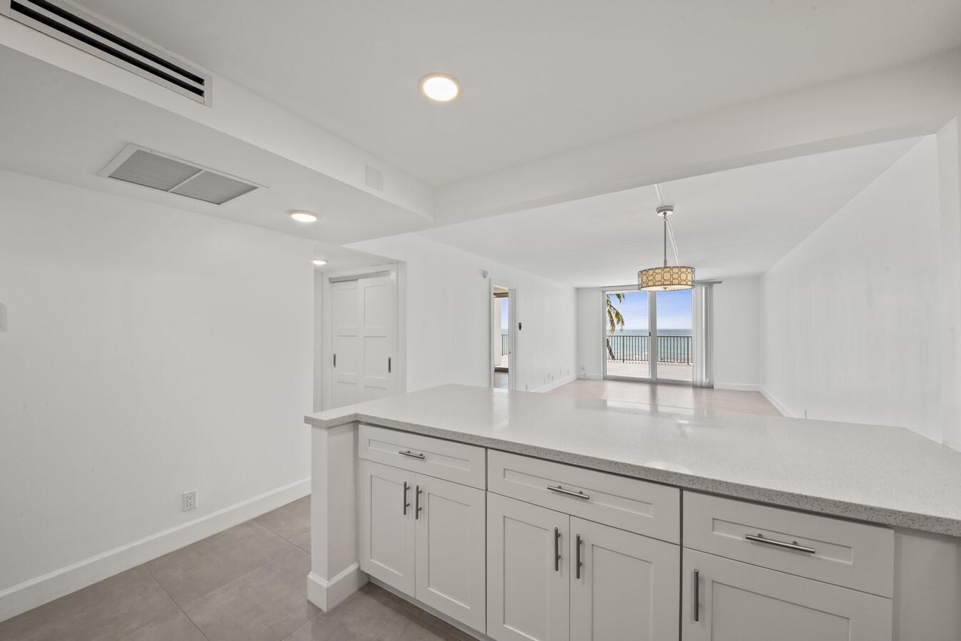 400 North Surf Road, Unit 305 Hollywood, FL 33019 - Photo 7 of 41 High Hat Lighting